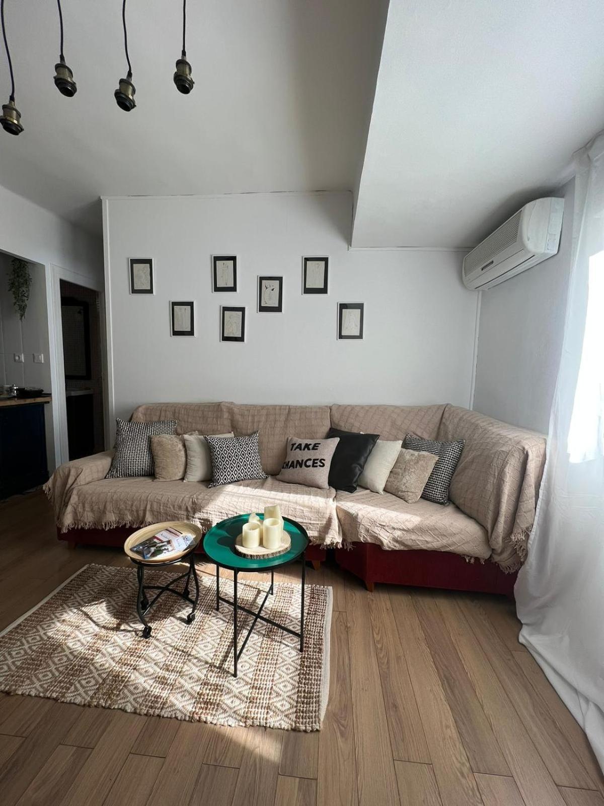 Apartament Happy House Grenada Zewnętrze zdjęcie